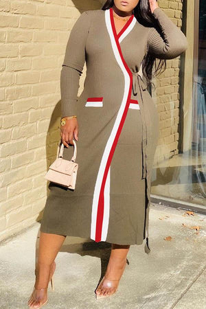 Fashion Color Stitching Long Sleeved Knitted Maxi Dress